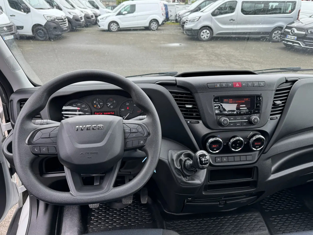 Iveco Daily 35C16H3.0 EMPATTEMENT 4100 - Камион пътна помощ: снимка 4 Iveco Daily 35C16H3.0 EMPATTEMENT 4100 - Камион пътна помощ: снимка 4
