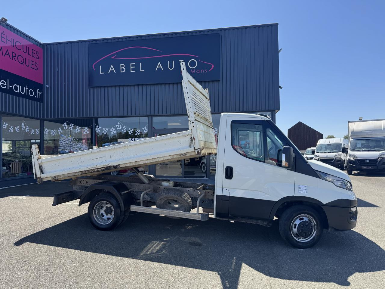 Iveco Daily IVECO 35 C 12 BENNE RJ 2.3 120 CH - Бус самосвал: снимка 1 Iveco Daily IVECO 35 C 12 BENNE RJ 2.3 120 CH - Бус самосвал: снимка 1