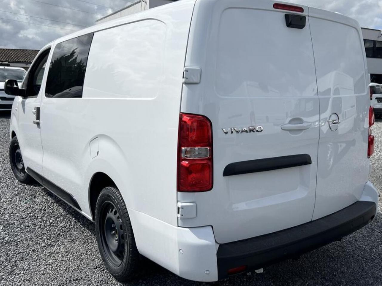 OPEL Vivaro XL 2.0 BlueHDi - 180 - BV EAT8 S&S CABINE APPROFONDIE 2019 Fourgon Cabine approfondie Fi - Товарен бус: снимка 4 OPEL Vivaro XL 2.0 BlueHDi - 180 - BV EAT8 S&S CABINE APPROFONDIE 2019 Fourgon Cabine approfondie Fi - Товарен бус: снимка 4