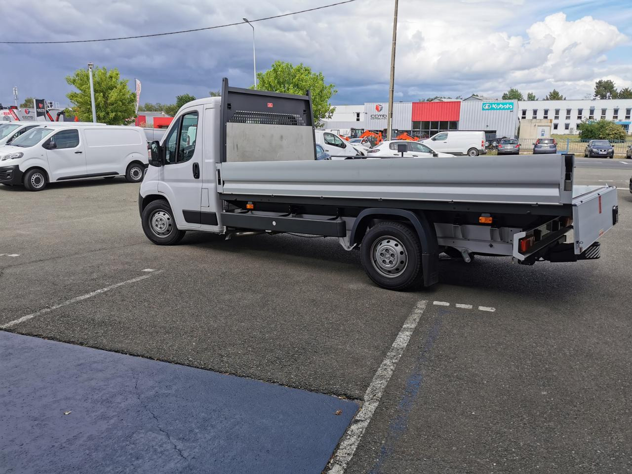 PEUGEOT BOXER 3T5 PLATEAU 4M20 2.2 HDI 140CH - Бордови бус: снимка 4 PEUGEOT BOXER 3T5 PLATEAU 4M20 2.2 HDI 140CH - Бордови бус: снимка 4