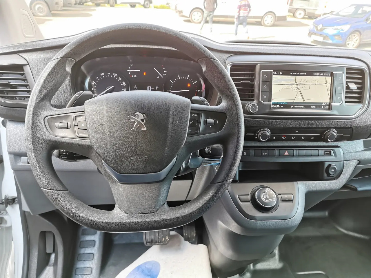 Peugeot Expert LONG 2.0 BLUEHDI 180CH S&S ASPHALT EAT8 - Товарен бус: снимка 3 Peugeot Expert LONG 2.0 BLUEHDI 180CH S&S ASPHALT EAT8 - Товарен бус: снимка 3