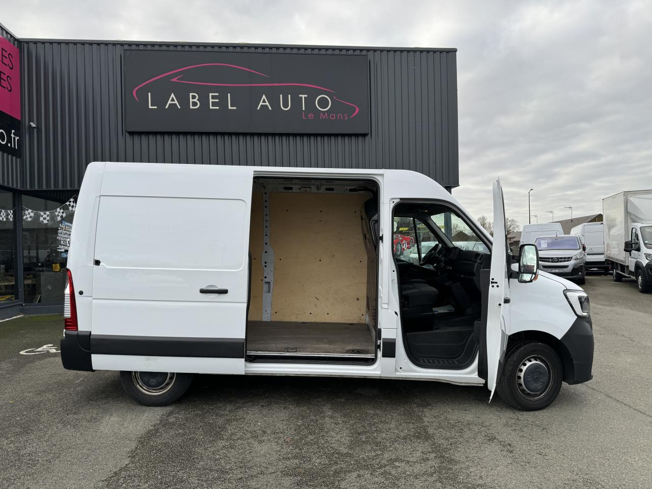 Товарен бус RENAULT MASTER 3T5 2.3 DCI 150CH GRAND CONFORT: снимка 9