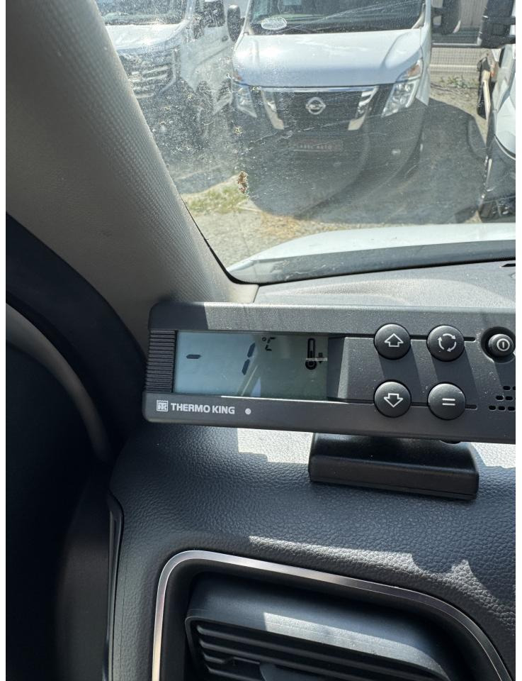 Хладилен бус RENAULT MASTER 3T5 CAISSE FRIGO 2.3 DCI 165CH GRAND CONFORT: снимка 9