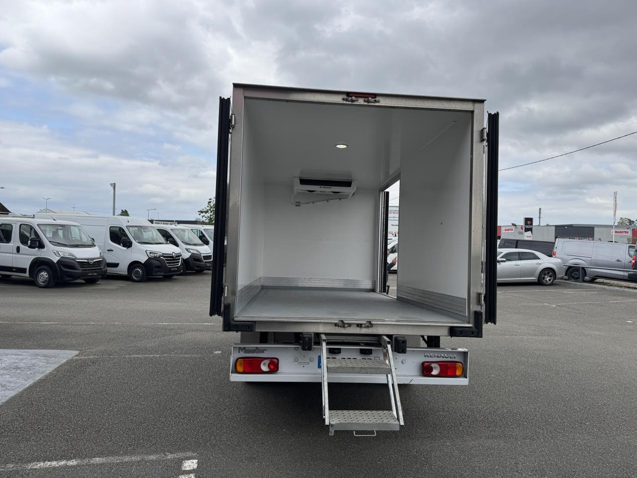 RENAULT MASTER 3T5 CAISSE FRIGO 2.3 DCI 165CH GRAND CONFORT - Хладилен бус: снимка 1 RENAULT MASTER 3T5 CAISSE FRIGO 2.3 DCI 165CH GRAND CONFORT - Хладилен бус: снимка 1