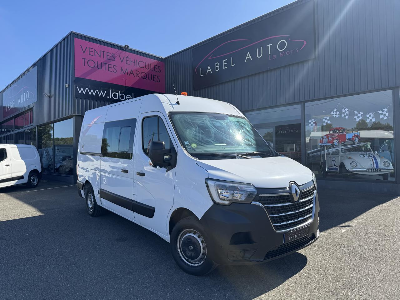Renault Master 7 PLACES Confort F3300 L2H2 2.3 dCi - 135 III CABINE APPROFONDIE Cabine approfondie L2H2 Tra - Бус с двойна кабина: снимка 2 Renault Master 7 PLACES Confort F3300 L2H2 2.3 dCi - 135 III CABINE APPROFONDIE Cabine approfondie L2H2 Tra - Бус с двойна кабина: снимка 2