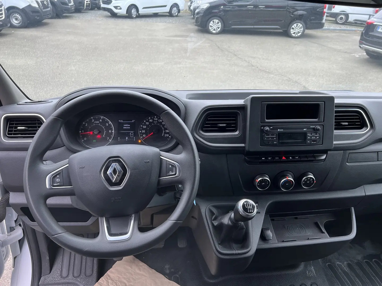 Renault Master F3300 L2H2 2.3 BLUE DCI 135CH CONFORT EURO6 - Товарен бус: снимка 3 Renault Master F3300 L2H2 2.3 BLUE DCI 135CH CONFORT EURO6 - Товарен бус: снимка 3