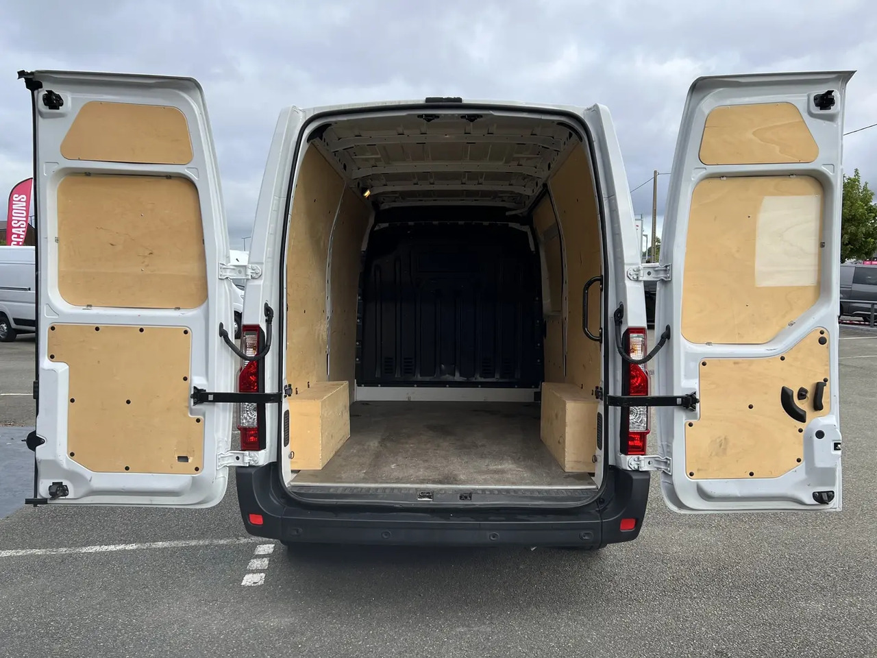 Renault Master F3300 L2H2 2.3 BLUE DCI 135CH GRAND CONFORT EURO6 - Товарен бус: снимка 3 Renault Master F3300 L2H2 2.3 BLUE DCI 135CH GRAND CONFORT EURO6 - Товарен бус: снимка 3
