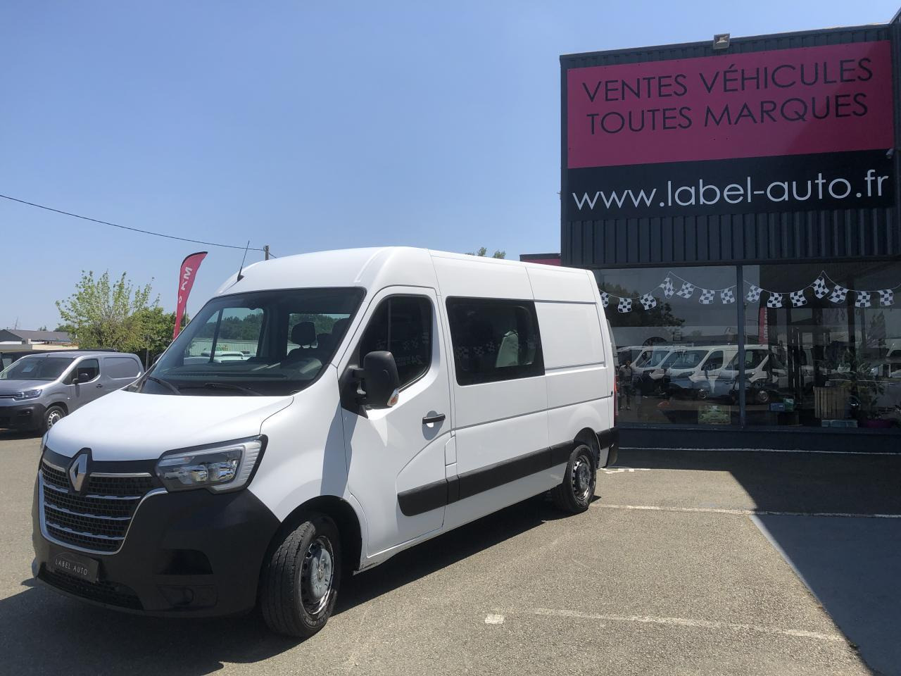 Renault Master F3300 L2H2 2.3 DCI 135CH CABINE APPROFONDIE CONFORT 7 PLACES - Бус с двойна кабина: снимка 5 Renault Master F3300 L2H2 2.3 DCI 135CH CABINE APPROFONDIE CONFORT 7 PLACES - Бус с двойна кабина: снимка 5