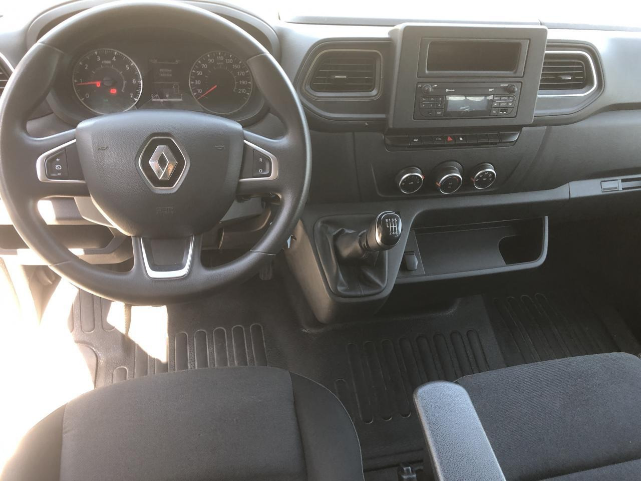 Renault Master F3300 L2H2 2.3 DCI 135CH CABINE APPROFONDIE CONFORT 7 PLACES - Бус с двойна кабина: снимка 3 Renault Master F3300 L2H2 2.3 DCI 135CH CABINE APPROFONDIE CONFORT 7 PLACES - Бус с двойна кабина: снимка 3