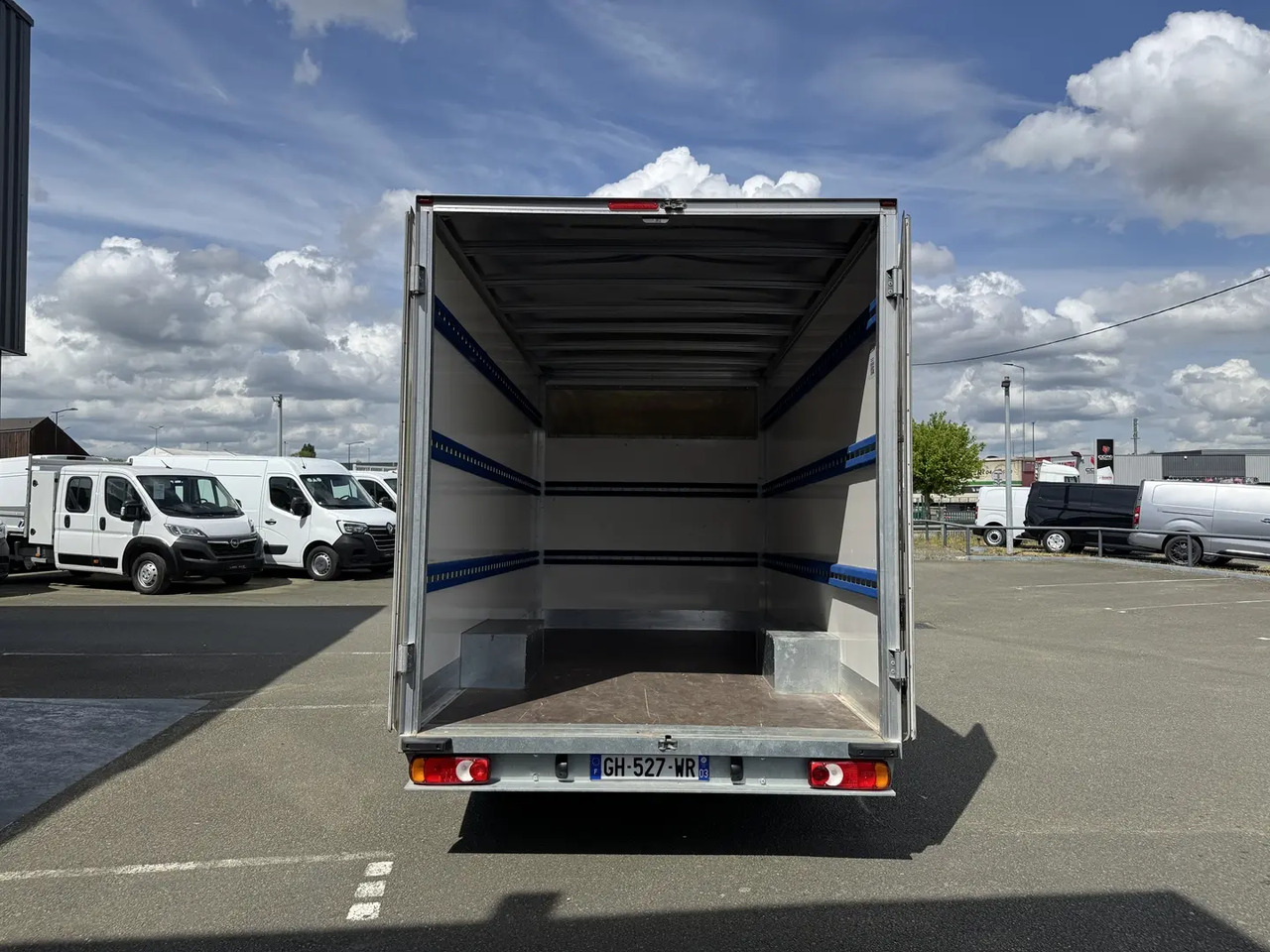 Renault Master F3500 L3H1 2.3 BLUE DCI 145CH CONFORT EUROVI - Лекотоварен автомобил фургон: снимка 2 Renault Master F3500 L3H1 2.3 BLUE DCI 145CH CONFORT EUROVI - Лекотоварен автомобил фургон: снимка 2
