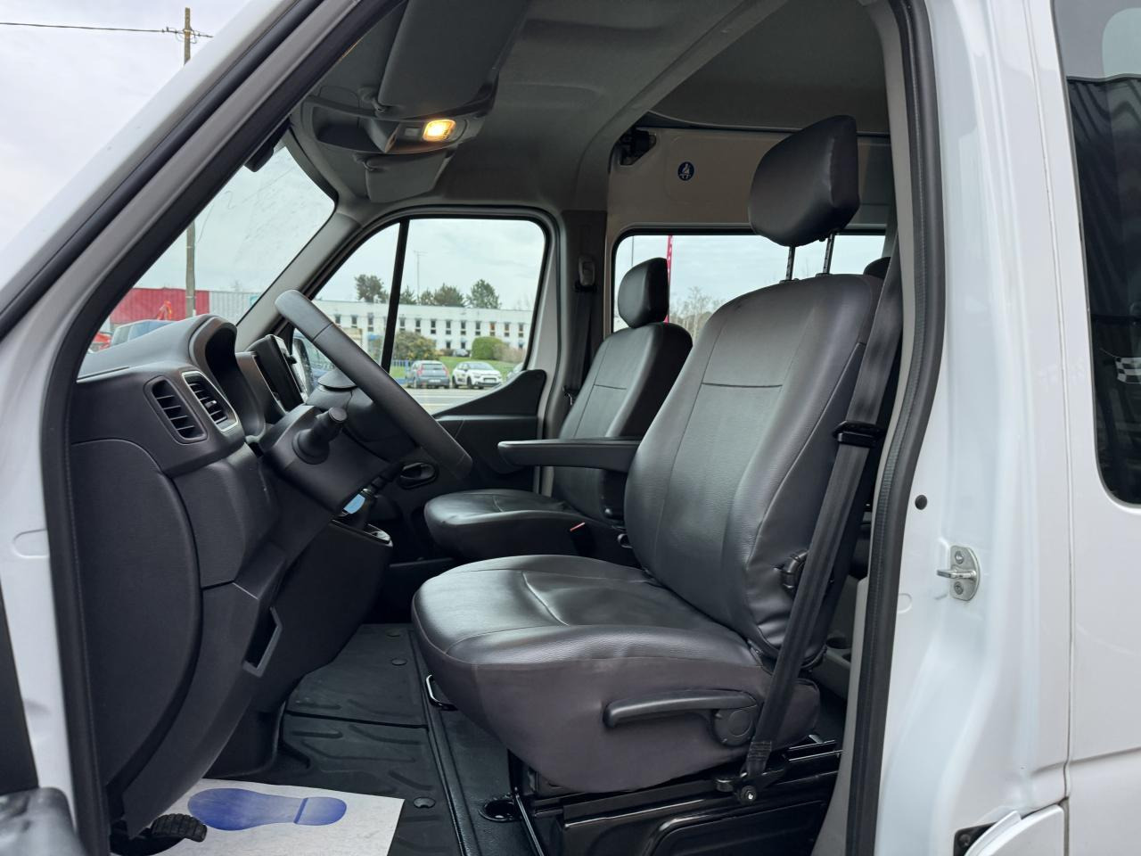 Renault Master F3500 L3H2 2.3 BLUE DCI 135CH CABINE APPROFONDIE 6 PLACES GRAND CONFORT - Бус с двойна кабина: снимка 5 Renault Master F3500 L3H2 2.3 BLUE DCI 135CH CABINE APPROFONDIE 6 PLACES GRAND CONFORT - Бус с двойна кабина: снимка 5