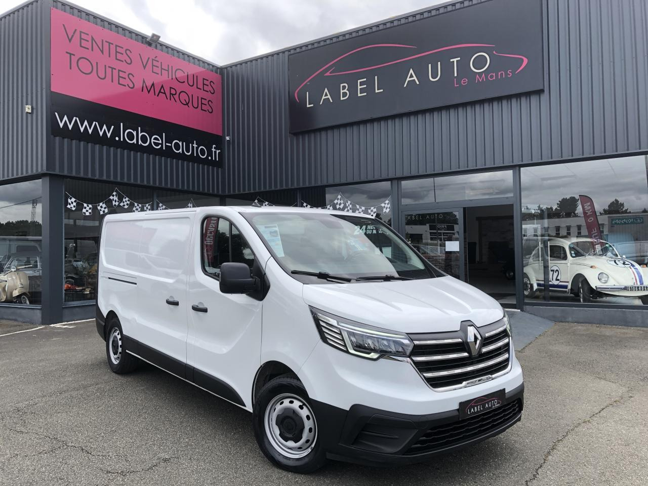 Renault Trafic L2H1 1200 Kg 2.0 Energy dCi - 145 - BV EDC III FOURGON Fourgon Confort L2H1 PHASE 2 - Малък ван: снимка 1 Renault Trafic L2H1 1200 Kg 2.0 Energy dCi - 145 - BV EDC III FOURGON Fourgon Confort L2H1 PHASE 2 - Малък ван: снимка 1
