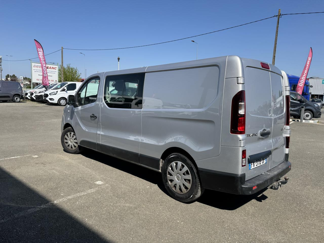 Renault Trafic L2H1 2.0 DCI 145CH CABINE APPROFONDIE 6 PLACES CONFORT EDC - Бус с двойна кабина: снимка 5 Renault Trafic L2H1 2.0 DCI 145CH CABINE APPROFONDIE 6 PLACES CONFORT EDC - Бус с двойна кабина: снимка 5