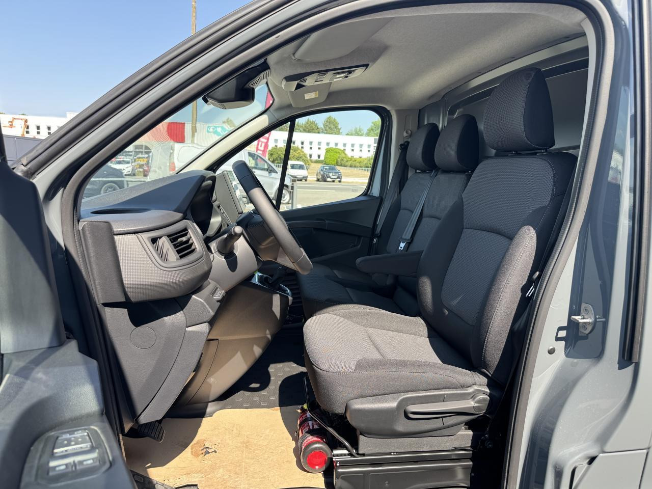 Renault Trafic L2H1 3T 2.0 BLUE DCI 170CH ADVANCE CARPLAY CAM - Товарен бус: снимка 4 Renault Trafic L2H1 3T 2.0 BLUE DCI 170CH ADVANCE CARPLAY CAM - Товарен бус: снимка 4
