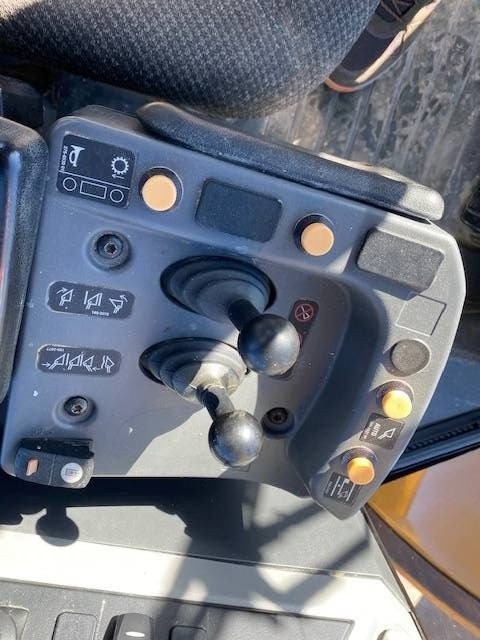 Лизинг на CAT 982 M  CAT 982 M: снимка 30