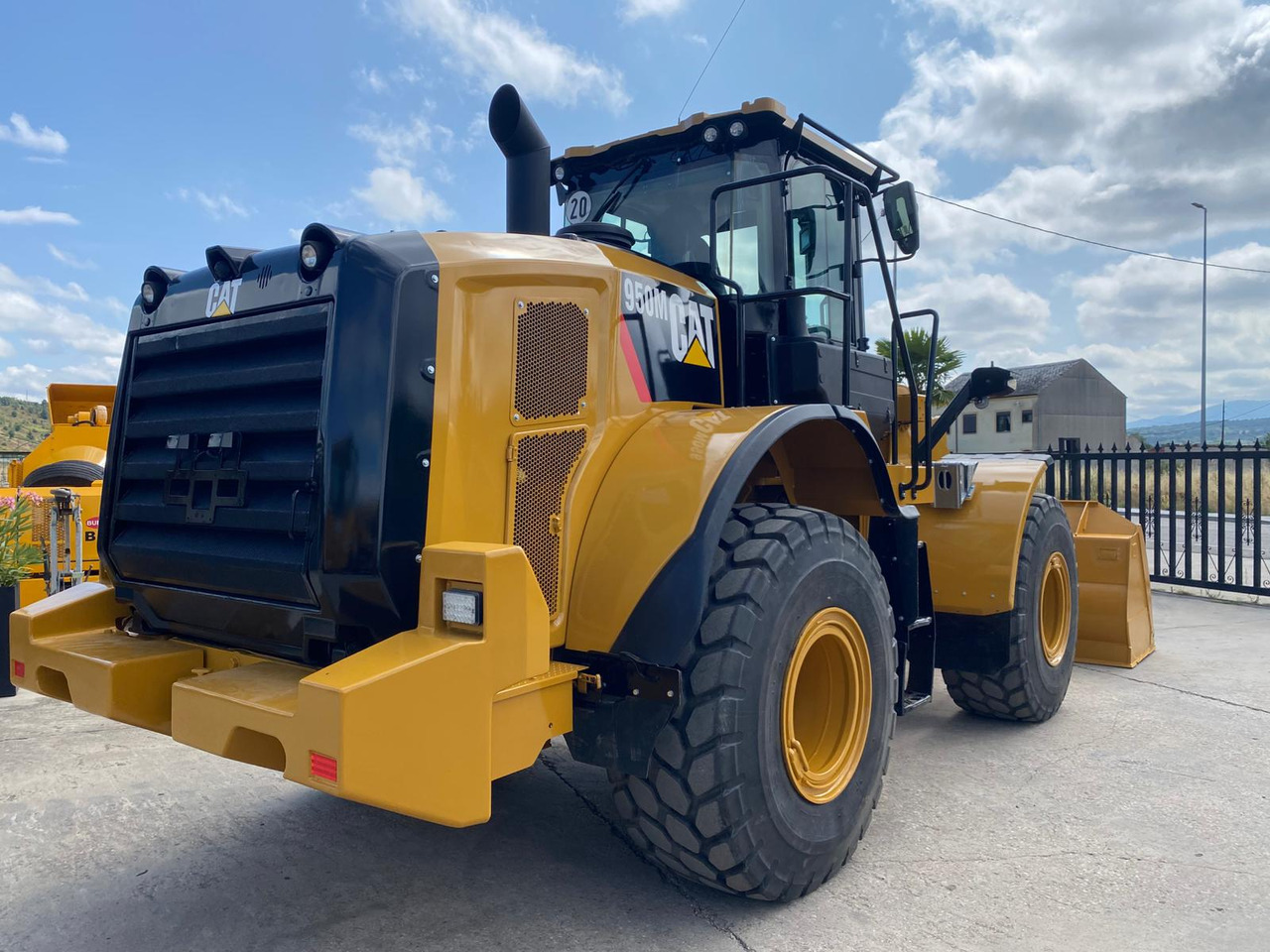 CATERPILLAR 950 M - Колесен товарач: снимка 4 CATERPILLAR 950 M - Колесен товарач: снимка 4