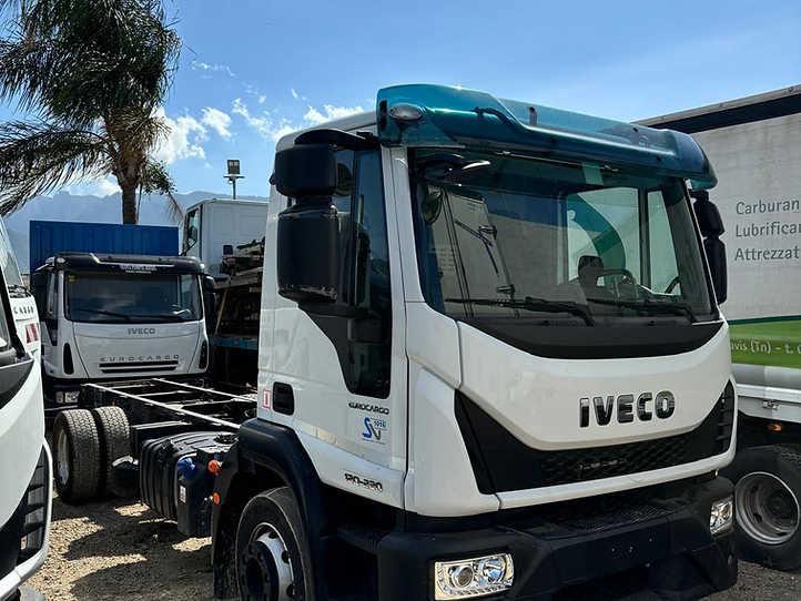 Iveco Eurocargo 120e22 - Шаси кабина: снимка 1 Iveco Eurocargo 120e22 - Шаси кабина: снимка 1