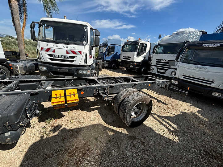 Iveco Eurocargo 120e22 - Шаси кабина: снимка 3 Iveco Eurocargo 120e22 - Шаси кабина: снимка 3