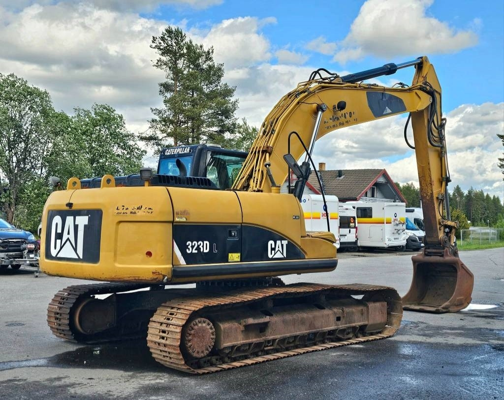 CAT 323 D L - Верижен багер: снимка 5 CAT 323 D L - Верижен багер: снимка 5