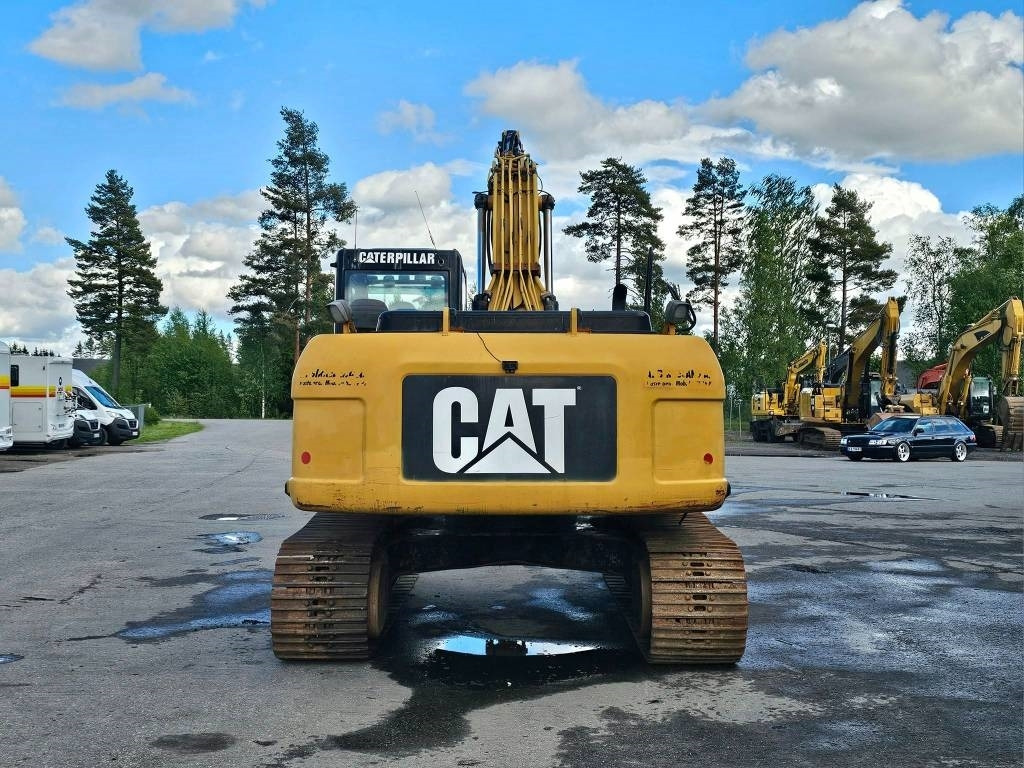 CAT 323 D L - Верижен багер: снимка 4 CAT 323 D L - Верижен багер: снимка 4