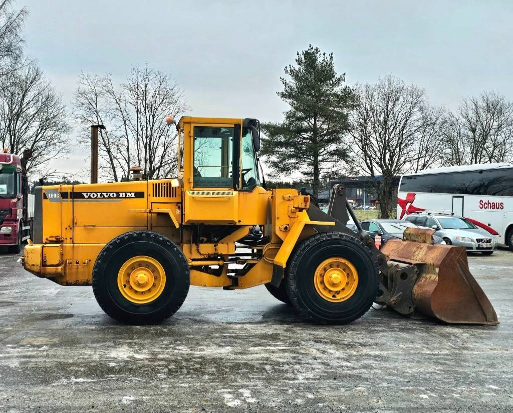 Колесен товарач Volvo L90c: снимка 6