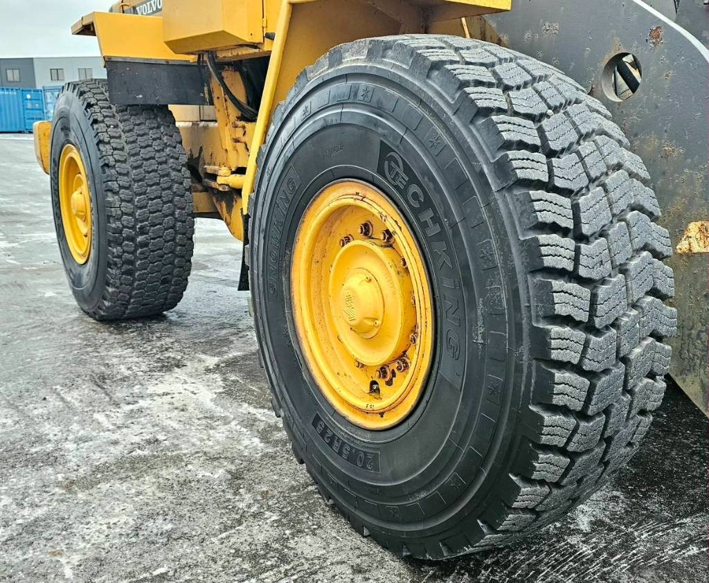 Колесен товарач Volvo L90c: снимка 10