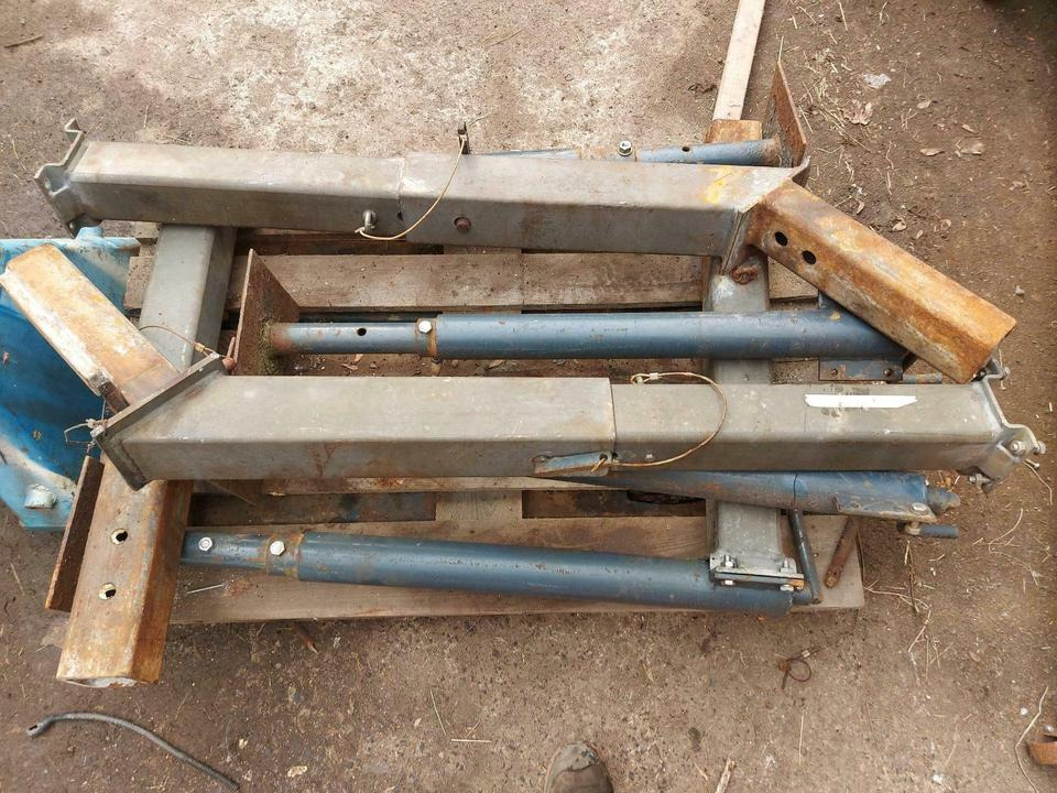4 x Stützen Schmidt Salzstreuer Winterdienst IMS Küpper Weisser - Рама/ Шаси за Машина за разпръскване на сол/ Пясък: снимка 3 4 x Stützen Schmidt Salzstreuer Winterdienst IMS Küpper Weisser - Рама/ Шаси за Машина за разпръскване на сол/ Пясък: снимка 3