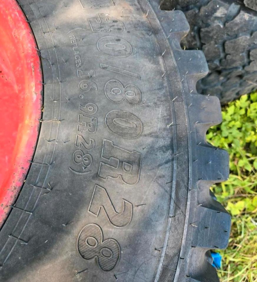 4x Nokian TRI 2 2x 440/80R28 2x 480/80R30 Fendt Xylon GT Vario - Комплект колела: снимка 4 4x Nokian TRI 2 2x 440/80R28 2x 480/80R30 Fendt Xylon GT Vario - Комплект колела: снимка 4