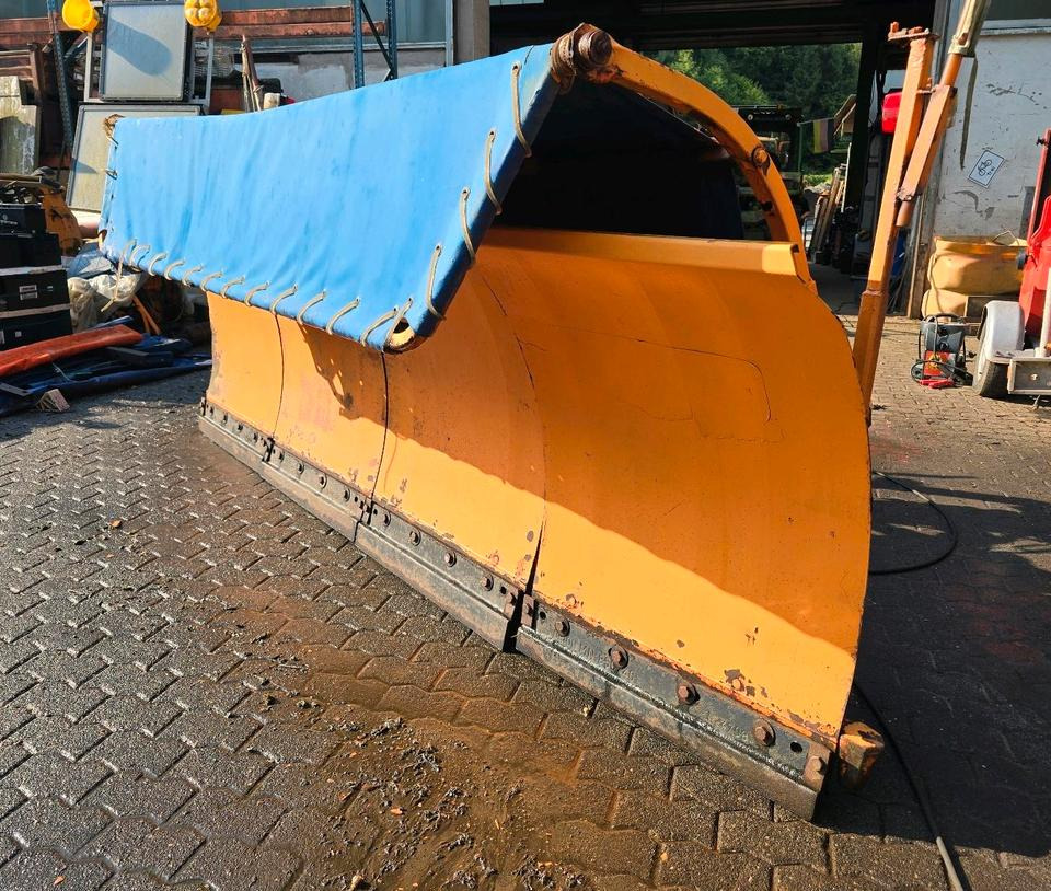 Beilhack PV 29-4 Schneepflug Schneeschild Scheeschieber Winterdienst Unimog U400 300 290 500 427 530 423 318 323 LKW Fendt - Гребло за сняг: снимка 1 Beilhack PV 29-4 Schneepflug Schneeschild Scheeschieber Winterdienst Unimog U400 300 290 500 427 530 423 318 323 LKW Fendt - Гребло за сняг: снимка 1