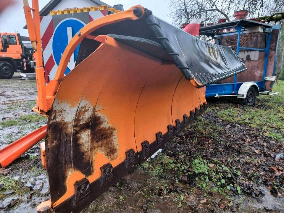 Beilhack PV 34-4 Schneepflug Schneeschild Scheeschieber Winterdienst Unimog U400 300 290 500 427 530 423 318 323 LKW Fendt - Гребло за сняг: снимка 2 Beilhack PV 34-4 Schneepflug Schneeschild Scheeschieber Winterdienst Unimog U400 300 290 500 427 530 423 318 323 LKW Fendt - Гребло за сняг: снимка 2