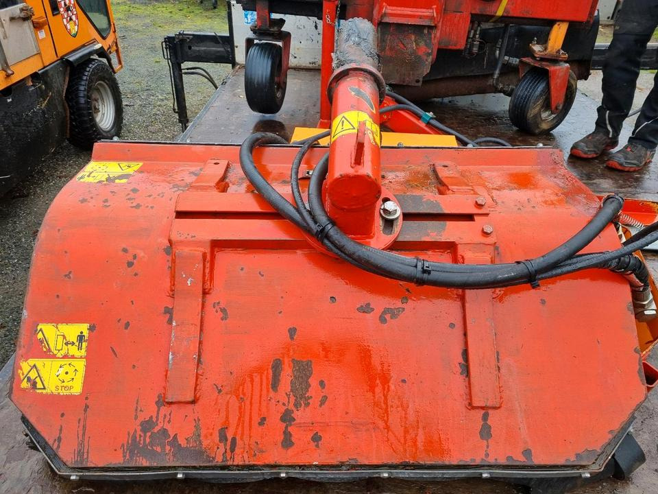 Dücker MK10 Mulchkopf Mähausleger Böschungsmulcher Böschungsmäher - Косачка-шредер/ Мулчер: снимка 1 Dücker MK10 Mulchkopf Mähausleger Böschungsmulcher Böschungsmäher - Косачка-шредер/ Мулчер: снимка 1