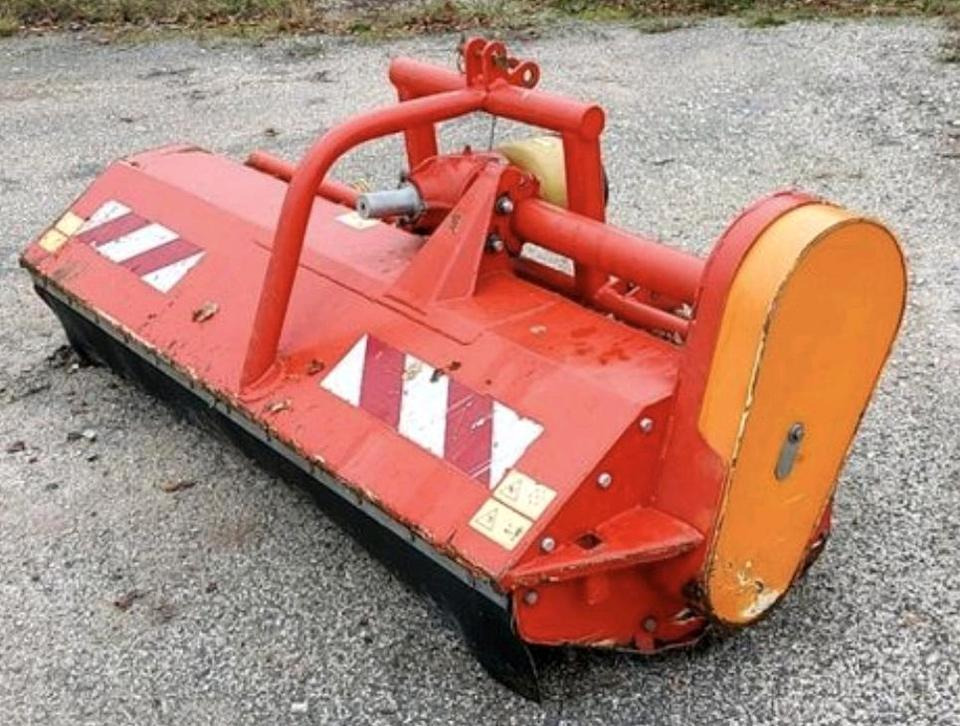 Dücker PMK21 2017 Frontmulchgerät Mulcher Mulchgerät Traktor - Косачка-шредер: снимка 2 Dücker PMK21 2017 Frontmulchgerät Mulcher Mulchgerät Traktor - Косачка-шредер: снимка 2