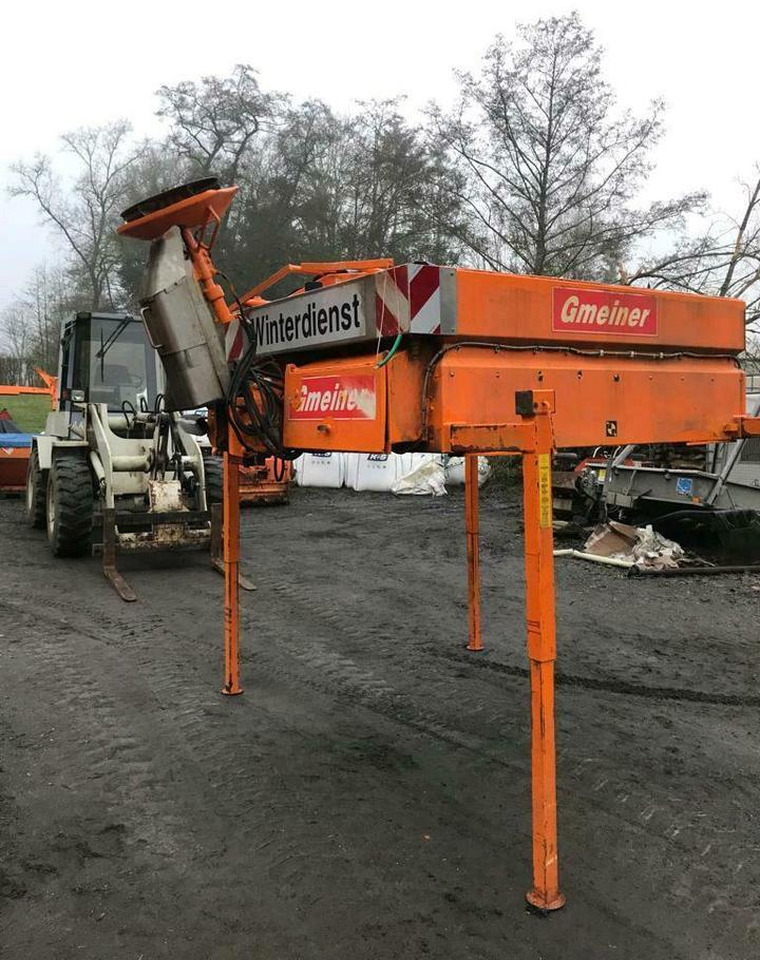 Gmeiner Salzstreuer 2m3 für Unimog 400 300 500 427 fendt xylon - Машина за разпръскване на сол/ Пясък: снимка 3 Gmeiner Salzstreuer 2m3 für Unimog 400 300 500 427 fendt xylon - Машина за разпръскване на сол/ Пясък: снимка 3