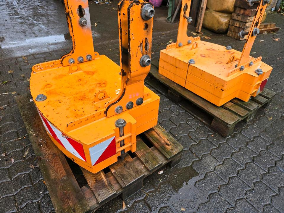 Heckgewicht Unimog 405 U400 U 300 500 400 318 423 427 429 430 530 527 535 Kontergewicht Mulag Mähausleger Böschungsmulcher Dücker - Противовес: снимка 3 Heckgewicht Unimog 405 U400 U 300 500 400 318 423 427 429 430 530 527 535 Kontergewicht Mulag Mähausleger Böschungsmulcher Dücker - Противовес: снимка 3