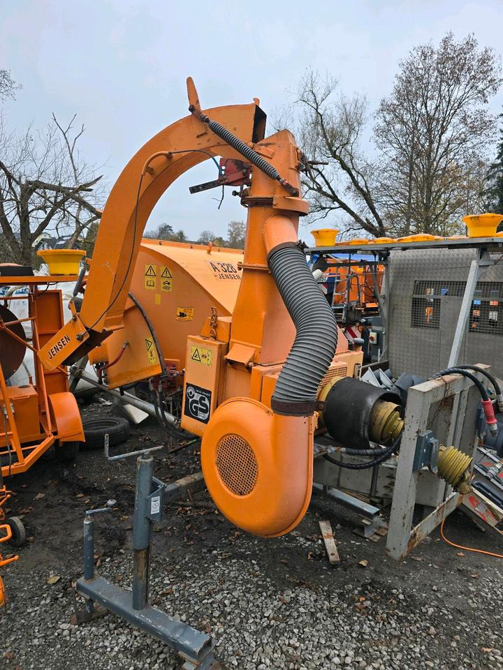 Jensen A328 Holhäcksler Holzhacker Holzschreder passend für Unimog 405 U 300 400 500 527 530 523 - Дробилка за дървесина: снимка 1 Jensen A328 Holhäcksler Holzhacker Holzschreder passend für Unimog 405 U 300 400 500 527 530 523 - Дробилка за дървесина: снимка 1