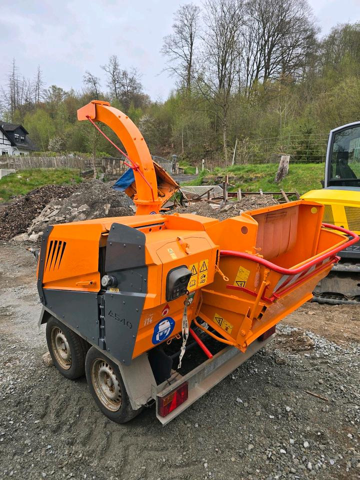 Jensen A540 Holzhacker Holzhäcksler Häcksler Holzhackschnitzler Tünnißen Stocks Dücker Kubot Motor - Дробилка за дървесина: снимка 3 Jensen A540 Holzhacker Holzhäcksler Häcksler Holzhackschnitzler Tünnißen Stocks Dücker Kubot Motor - Дробилка за дървесина: снимка 3