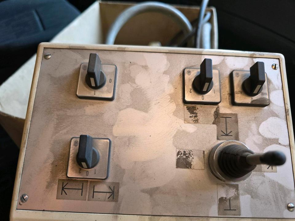 Leitpfostenwaschgerät WV 3-L Wassenberg Schmidt Drutzel für Unimog 405 U290 300 400 500 427 424 318 218 430 Leitpfosten - Четка: снимка 5 Leitpfostenwaschgerät WV 3-L Wassenberg Schmidt Drutzel für Unimog 405 U290 300 400 500 427 424 318 218 430 Leitpfosten - Четка: снимка 5