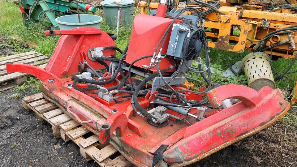 Loipfinger T320KLM Mähwerk Mulchgerät Mulchmäher für Aebi Kubota Iseki Deutz Fendt - Косачка за трева: снимка 1 Loipfinger T320KLM Mähwerk Mulchgerät Mulchmäher für Aebi Kubota Iseki Deutz Fendt - Косачка за трева: снимка 1