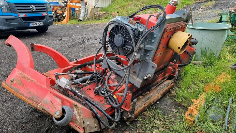 Loipfinger T320KLM Mähwerk Mulchgerät Mulchmäher für Aebi Kubota Iseki Deutz Fendt - Косачка за трева: снимка 3 Loipfinger T320KLM Mähwerk Mulchgerät Mulchmäher für Aebi Kubota Iseki Deutz Fendt - Косачка за трева: снимка 3