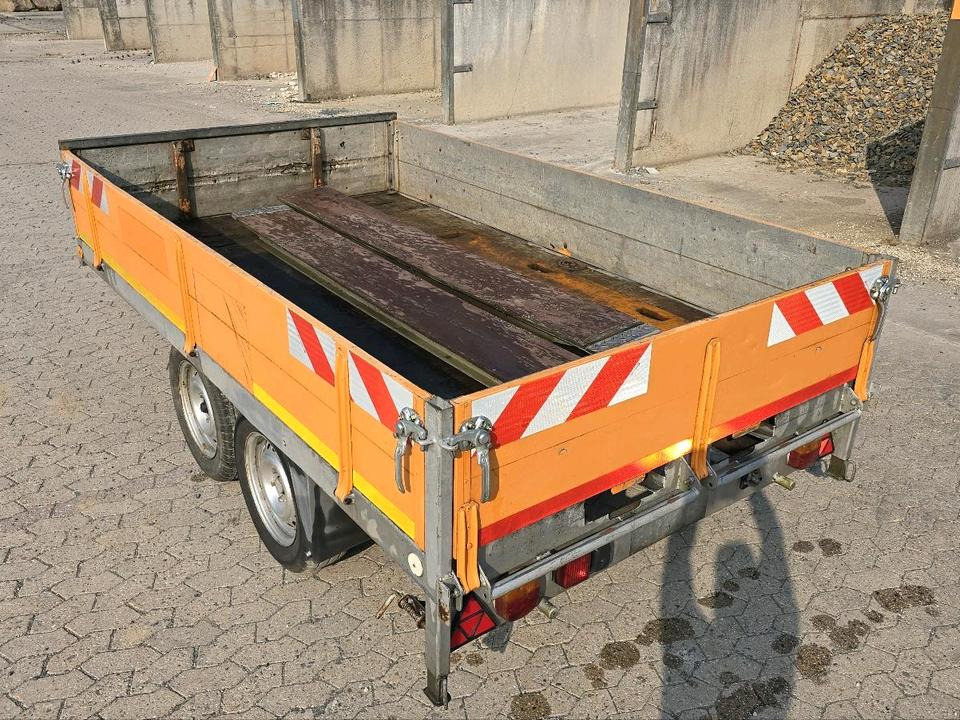 Mersch Hochlader Tieflader mit Auffahrrampen Anhänger PKW Tandemanhänger Wechselzugöse Höhenverstellbare Zugdeichsel - Бордово ремарке/ Платформа: снимка 5 Mersch Hochlader Tieflader mit Auffahrrampen Anhänger PKW Tandemanhänger Wechselzugöse Höhenverstellbare Zugdeichsel - Бордово ремарке/ Платформа: снимка 5