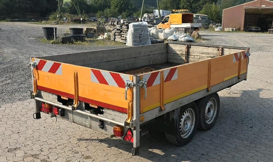 Mersch Hochlader Tieflader mit Auffahrrampen Anhänger PKW Tandemanhänger Wechselzugöse Höhenverstellbare Zugdeichsel - Бордово ремарке/ Платформа: снимка 4 Mersch Hochlader Tieflader mit Auffahrrampen Anhänger PKW Tandemanhänger Wechselzugöse Höhenverstellbare Zugdeichsel - Бордово ремарке/ Платформа: снимка 4