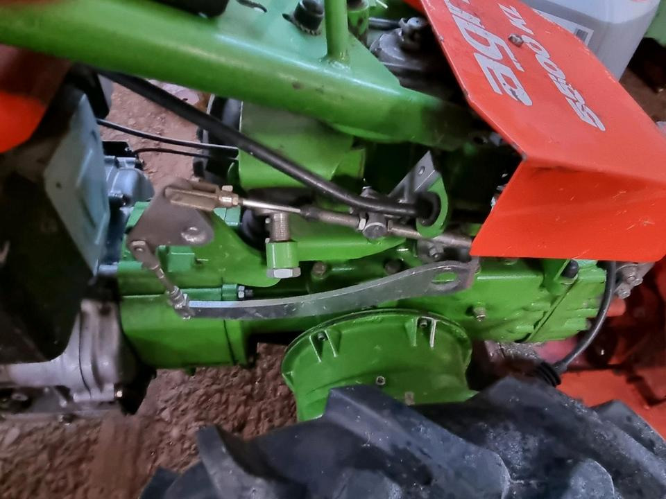 Motormäher Agria 5500 KL Grizzly Böschungsmulcher Hangmäher Reform Aebi Rasenmäher Mähausleger Böschungsmulcher Seitenmulcher Mulchgerät - Косачка за трева: снимка 5 Motormäher Agria 5500 KL Grizzly Böschungsmulcher Hangmäher Reform Aebi Rasenmäher Mähausleger Böschungsmulcher Seitenmulcher Mulchgerät - Косачка за трева: снимка 5