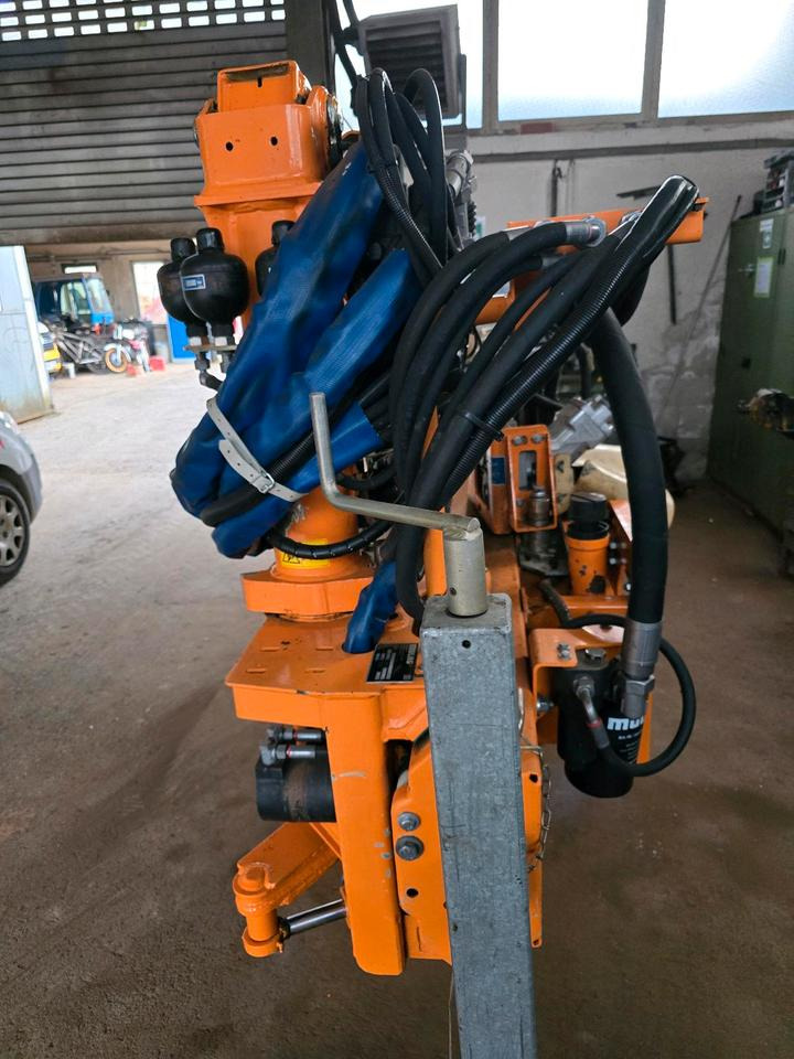 Mulag MFK 500 Mähausleger Böschungsmäher Böschungsmulcher Seitenmulcher 600 für Unimog 405 400 500 430 530 - Шредер с телескопично рамо: снимка 5 Mulag MFK 500 Mähausleger Böschungsmäher Böschungsmulcher Seitenmulcher 600 für Unimog 405 400 500 430 530 - Шредер с телескопично рамо: снимка 5