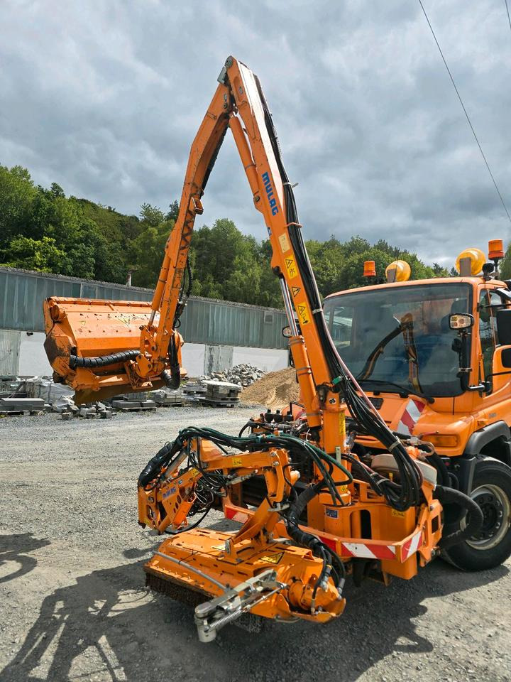 Mulag MKM 700 Mähausleger 2015 Böschungsmäher Böschungsmulcher Tandemmäher Für Unimog UGE UGN 405 427 424 U400 300 500 - Шредер с телескопично рамо: снимка 2 Mulag MKM 700 Mähausleger 2015 Böschungsmäher Böschungsmulcher Tandemmäher Für Unimog UGE UGN 405 427 424 U400 300 500 - Шредер с телескопично рамо: снимка 2