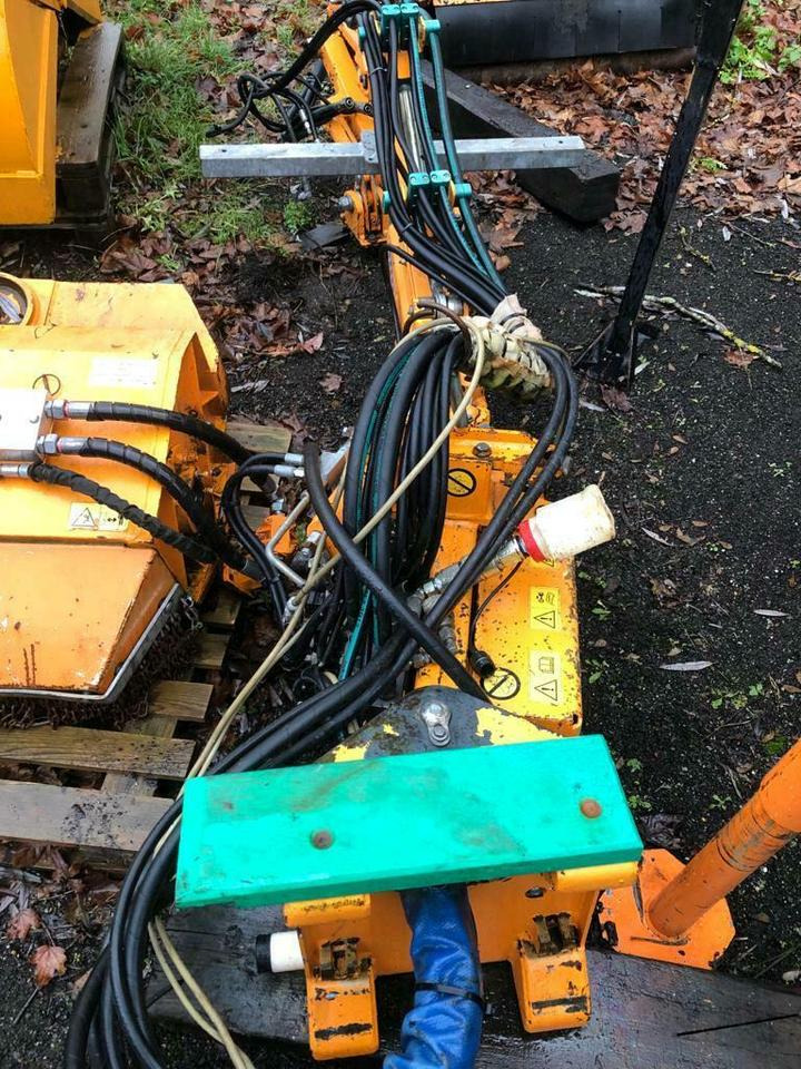Mulag MRK 300 Randstreifenmäher Böschungsmulcher Mähausleger MKM - Шредер със странично изместване: снимка 4 Mulag MRK 300 Randstreifenmäher Böschungsmulcher Mähausleger MKM - Шредер със странично изместване: снимка 4