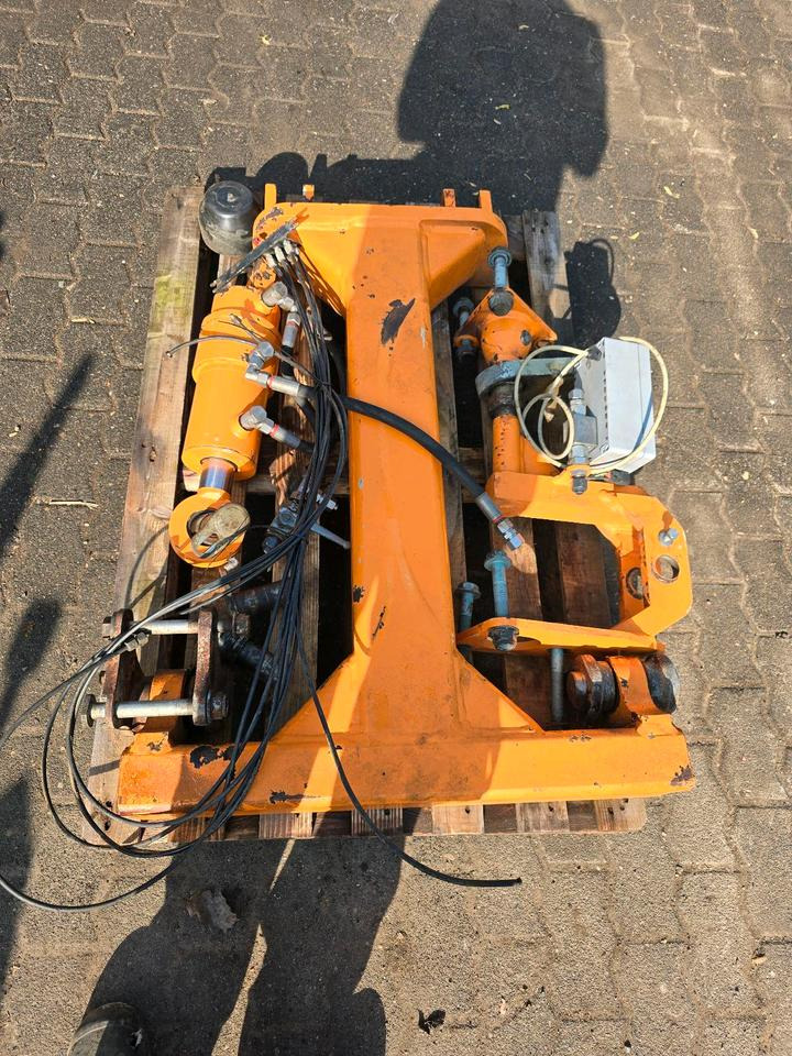 Mulag Torsionsrahmen TR Unimog 405 U300 U 290 300 400 500 Mähausleger Böschungsmäher Böschungsmulcher FME MKM Dücker DUA Achssperre - Шредер с телескопично рамо: снимка 1 Mulag Torsionsrahmen TR Unimog 405 U300 U 290 300 400 500 Mähausleger Böschungsmäher Böschungsmulcher FME MKM Dücker DUA Achssperre - Шредер с телескопично рамо: снимка 1