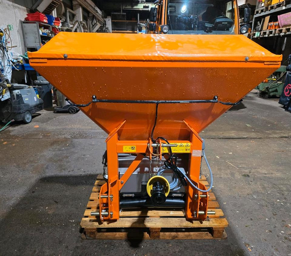 Neuer Amazone E+S 750 Salzstreuer Düngerstreuer Winterdienst Streuautomat Streusilo Solestreuer passend für Traktor Fendt Deutz Claas Case - Машина за разпръскване на сол/ Пясък: снимка 2 Neuer Amazone E+S 750 Salzstreuer Düngerstreuer Winterdienst Streuautomat Streusilo Solestreuer passend für Traktor Fendt Deutz Claas Case - Машина за разпръскване на сол/ Пясък: снимка 2