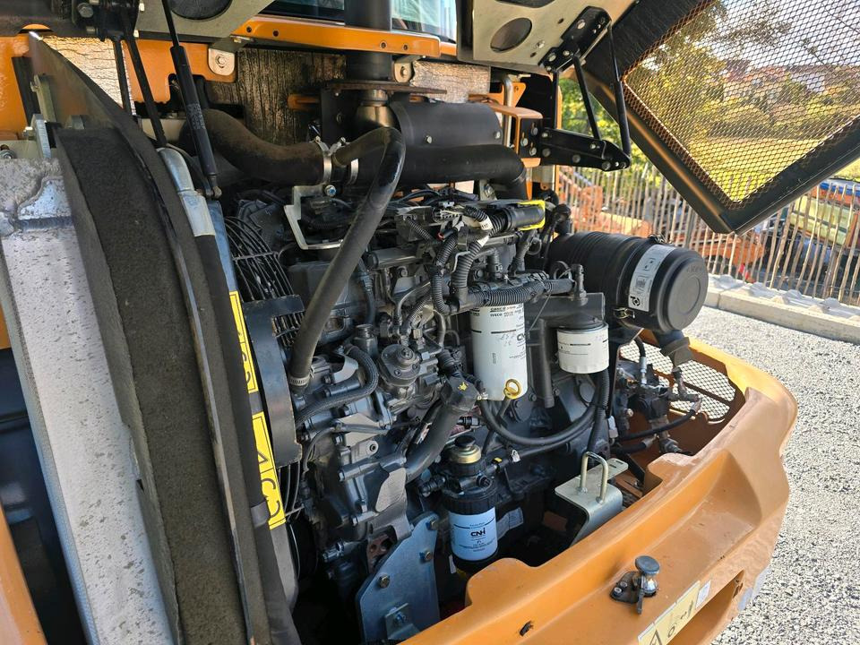 Колесен багер Neuwertiger Radlader Case 21F 21 F N 788 nur 550 Betriebstunden Lader Hoflader Frontlader 4x4 5000kg JCB Kramer: снимка 9 Колесен багер Neuwertiger Radlader Case 21F 21 F N 788 nur 550 Betriebstunden Lader Hoflader Frontlader 4x4 5000kg JCB Kramer: снимка 9