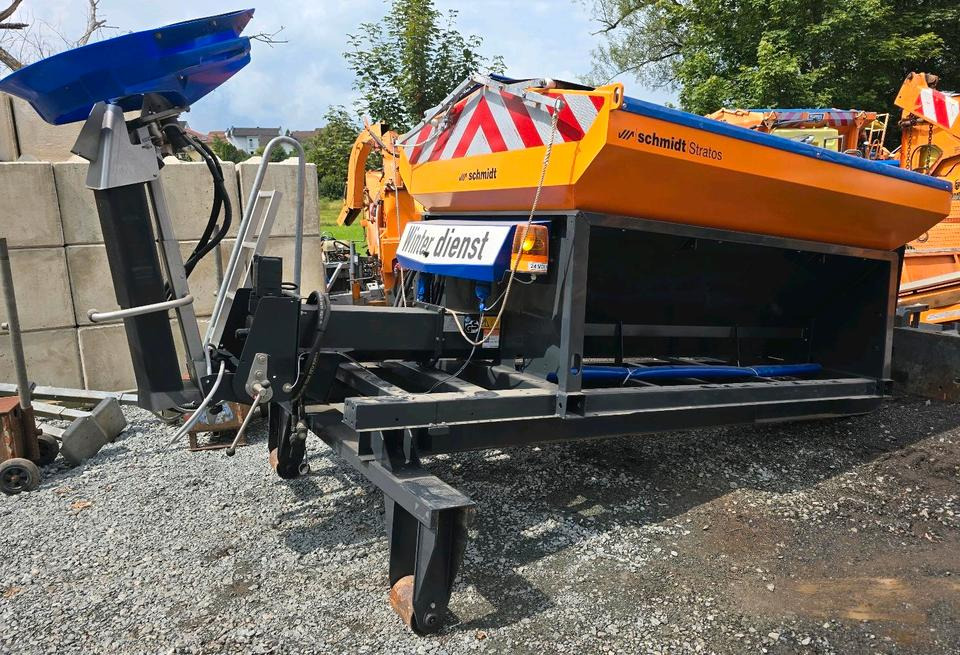Neuwertiger Schmidt Stratos S30-27 VEP-490 Salzstreuer für Hakenlift Abrollcontainer Streuautomat Winterdienst Streusilo für LKW - Машина за разпръскване на сол/ Пясък: снимка 5 Neuwertiger Schmidt Stratos S30-27 VEP-490 Salzstreuer für Hakenlift Abrollcontainer Streuautomat Winterdienst Streusilo für LKW - Машина за разпръскване на сол/ Пясък: снимка 5