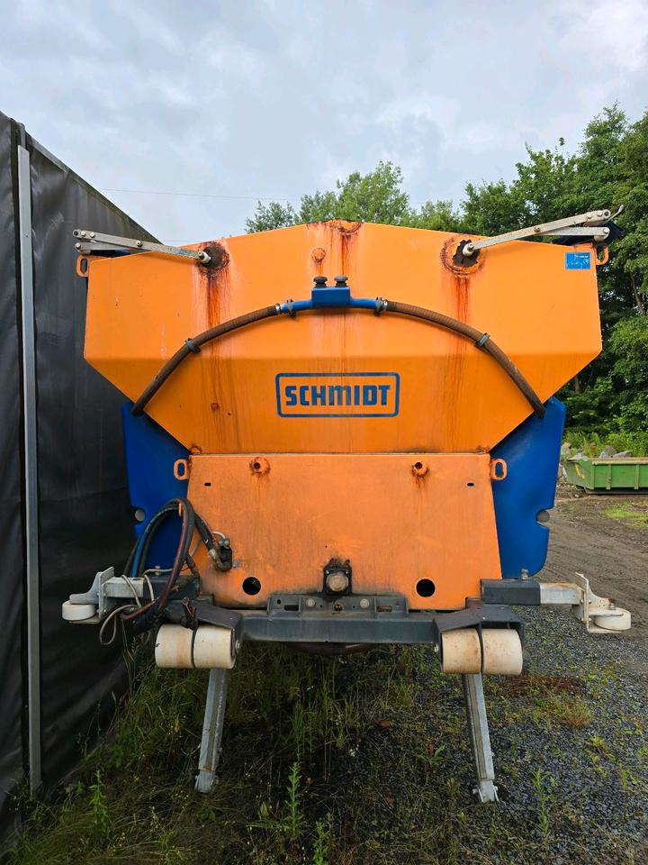 Schmidt Stratos S80 8m3 Salzstreuer Salzsilo Aufbaustreuer LKW Winterdienst Küpper-Weisser - Машина за разпръскване на сол/ Пясък: снимка 5 Schmidt Stratos S80 8m3 Salzstreuer Salzsilo Aufbaustreuer LKW Winterdienst Küpper-Weisser - Машина за разпръскване на сол/ Пясък: снимка 5